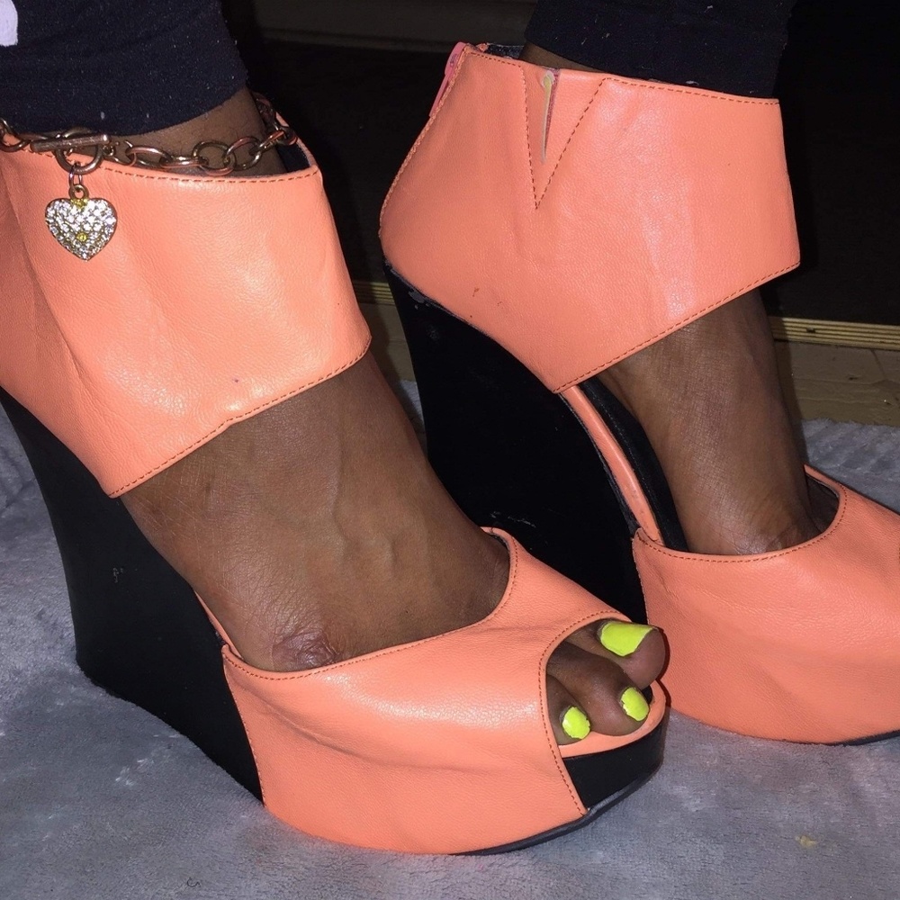 Woman shoes